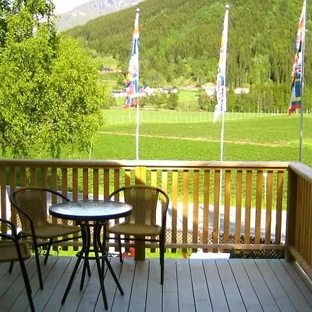 فندق مبيت وإفطار Jordbaerstova فالدال